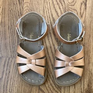 Salt Water Sandals by Hoy, Rose Gold, Little Kids 11